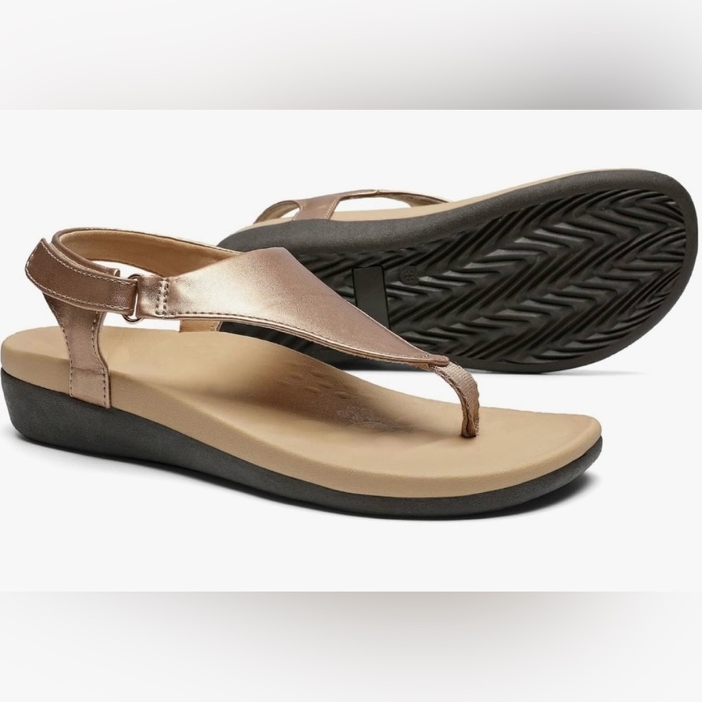 NWT Utenag Gold Sandals